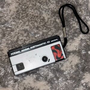 Kodak Pocket Instamatic 10 Camera - Black and Silver